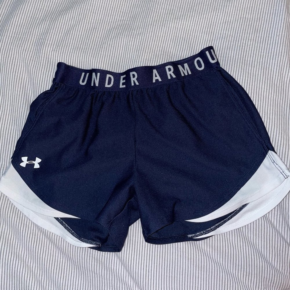 Women's Under Armour Navy Blue and White Athletic Shorts Size XS with Pockets